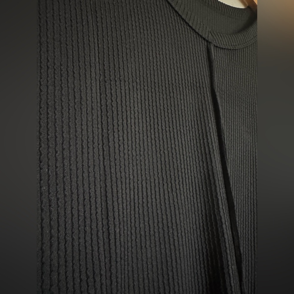 Women's Black Ribbed Top - Picture 2 of 4